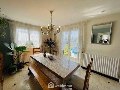 Maison - 107 m² - 4 pièces