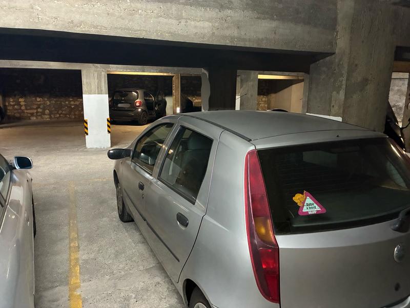 Parking / Garage - 16 m²