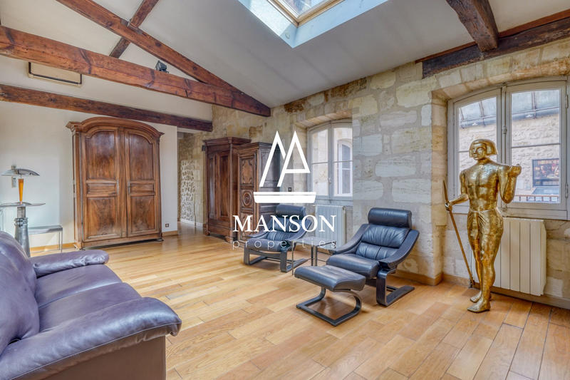 Duplex - 393 m² - 10 pièces