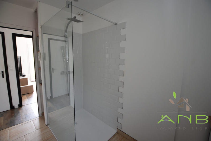 Maison traditionnelle - 85 m² - 4 pièces