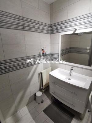 Appartement - 117 m² - 6 pièces