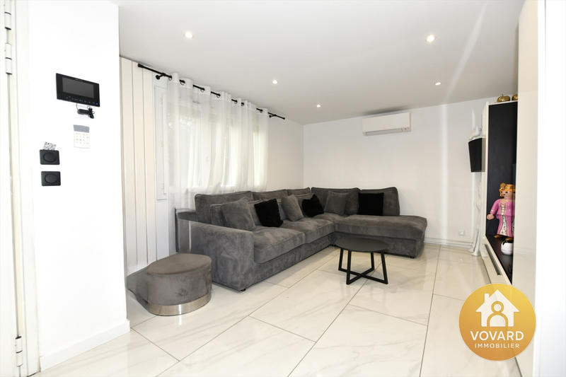 Maison - 156 m² - 9 pièces