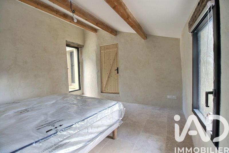 Maison - 220 m² - 8 pièces
