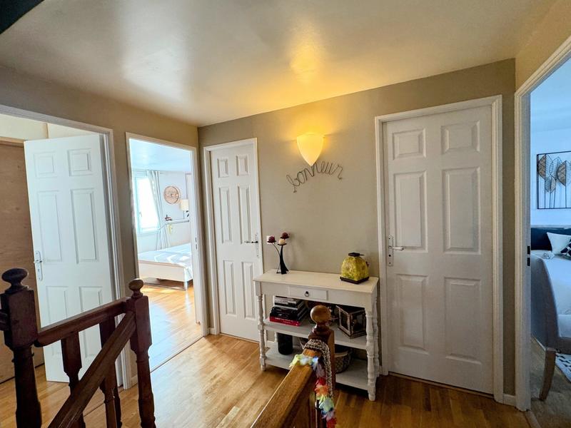 Maison - 168 m² - 7 pièces