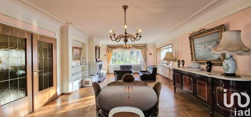 Maison - 334 m² - 10 pièces