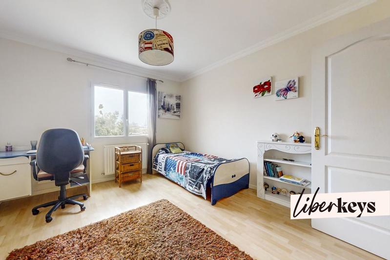 Villa - 200 m² - 7 pièces