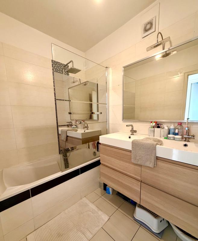 Appartement - 83 m² - 5 pièces