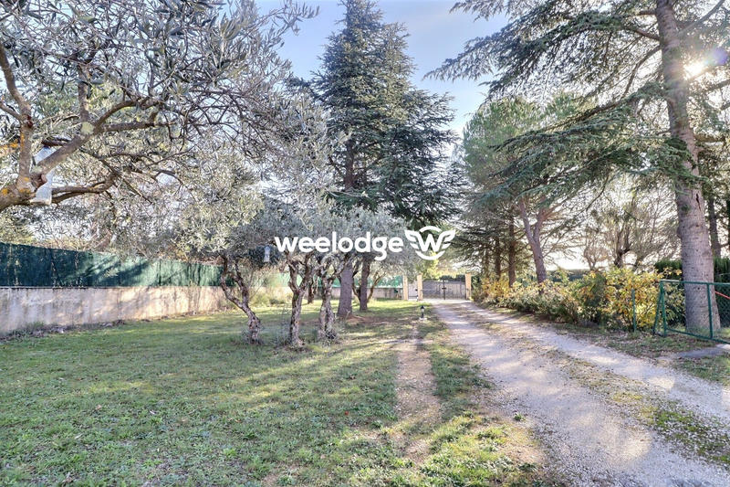 Villa - 180 m² - 6 pièces