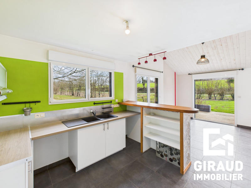 Maison - 92 m² - 4 pièces