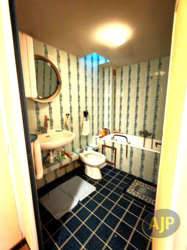 Maison - 96 m² - 5 pièces