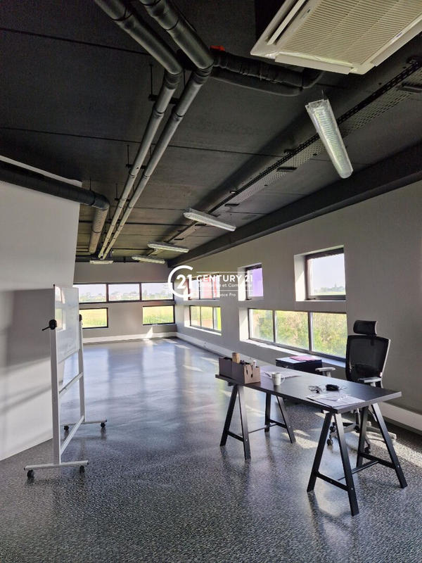 Bureau - 203 m²