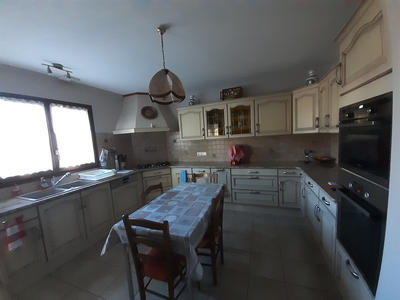 Maison - 195 m² - 7 pièces