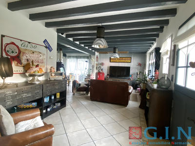 Maison - 140 m² - 4 pièces