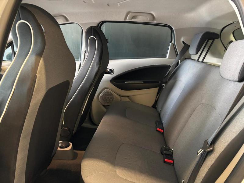 Renault Zoe Q210 22 kWh 88cv Intens - Batterie en Location