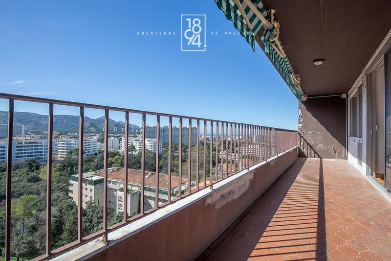 Appartement - 111 m² - 4 pièces