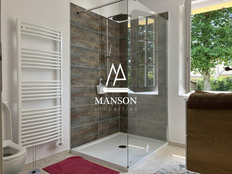 Maison - 180 m² - 6 pièces