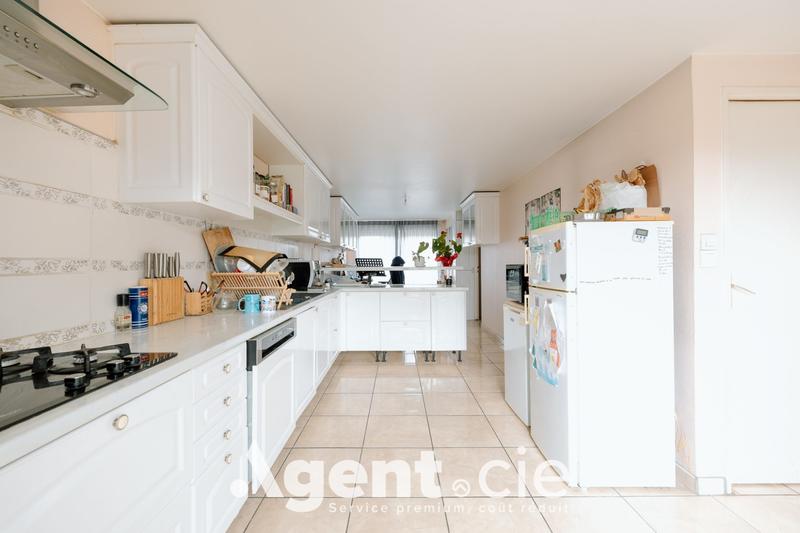 Maison - 100 m² - 5 pièces