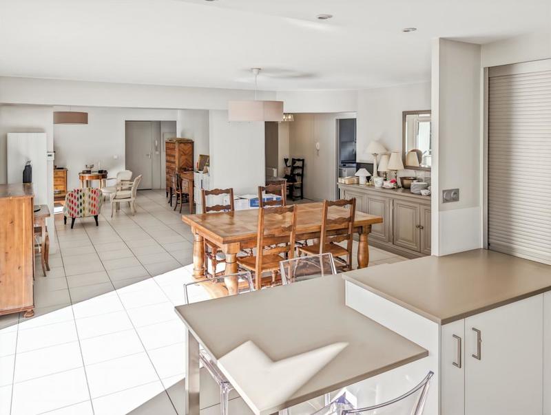 Appartement - 129 m² - 5 pièces