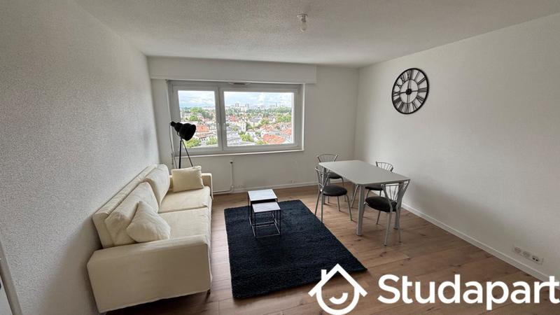 Chambre - 10 m² - 1 pièce