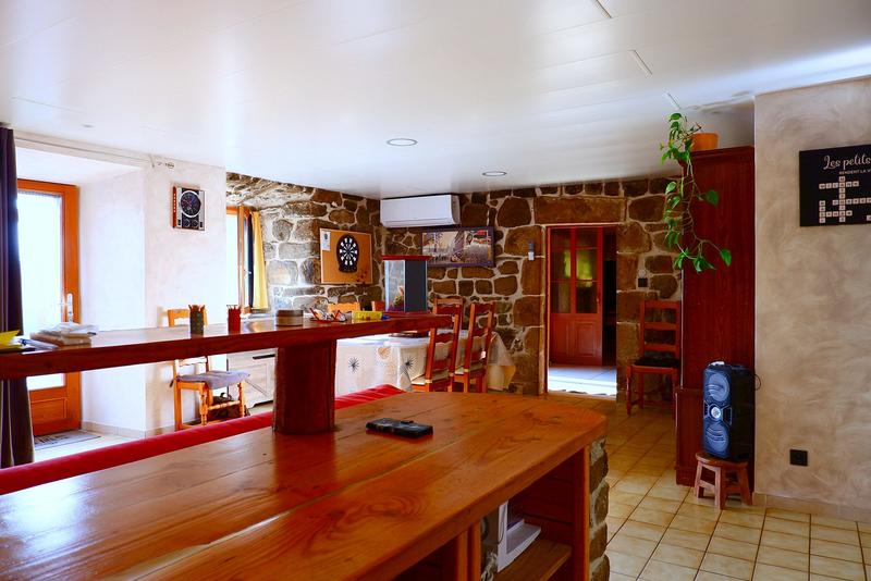 Maison - 284 m² - 5 pièces