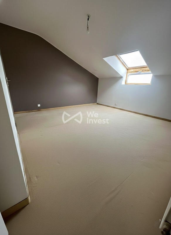 Maison - 254 m² - 12 pièces