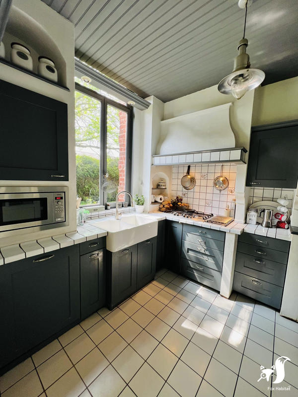 Maison traditionnelle - 182 m² - 6 pièces