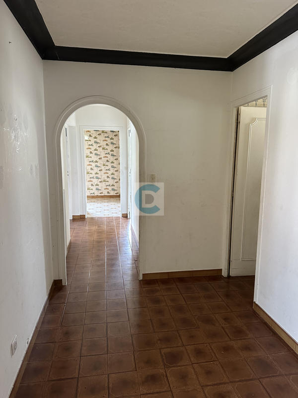 Maison - 187 m² - 9 pièces