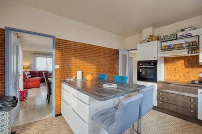 Maison - 175 m² - 9 pièces