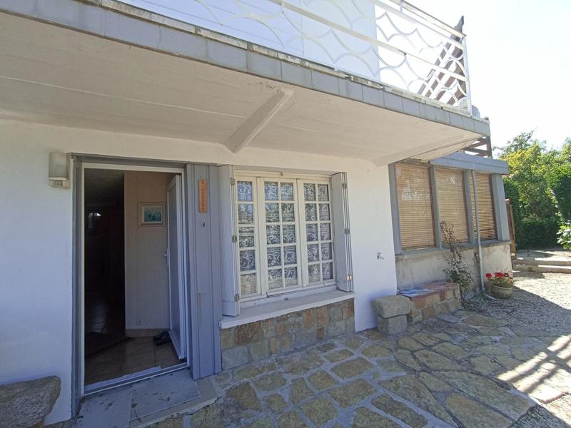 Maison - 211 m² - 16 pièces