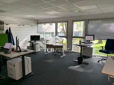 Bureau - 143 m²