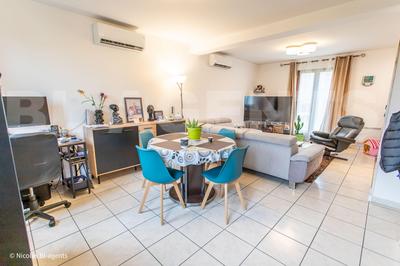 Pavillon - 75 m² - 5 pièces