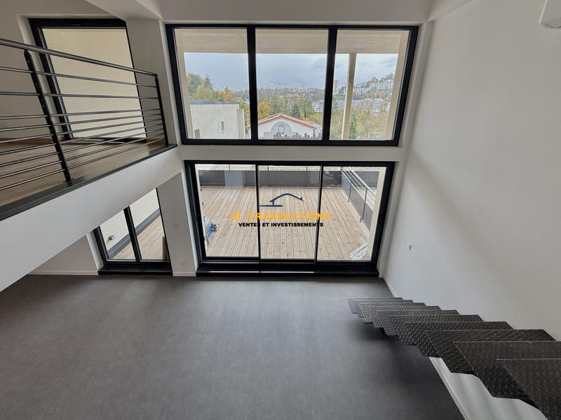 Appartement - 98 m² - 3 pièces