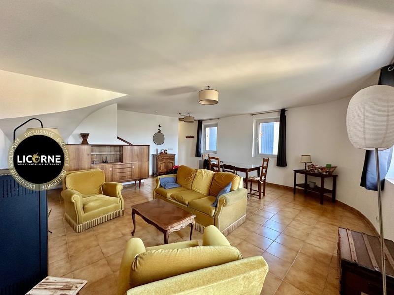 Maison - 90 m² - 5 pièces