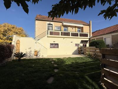 Immeuble - 160 m² - 7 pièces