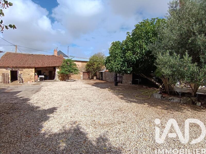 Maison - 185 m² - 7 pièces