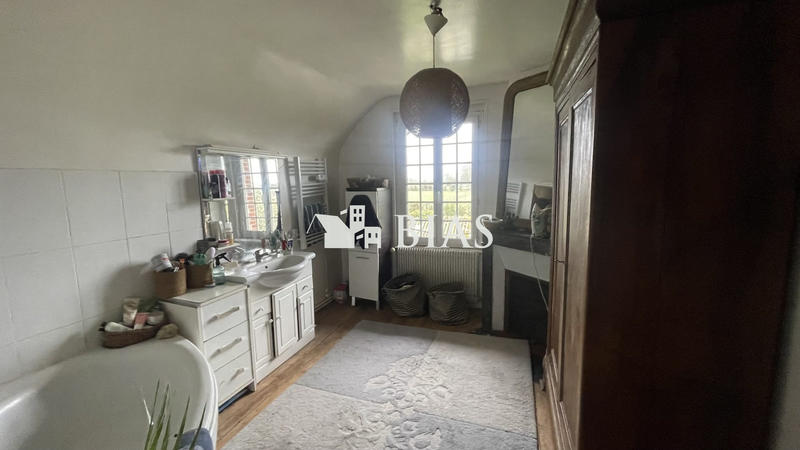 Maison ancienne - 260 m² - 11 pièces