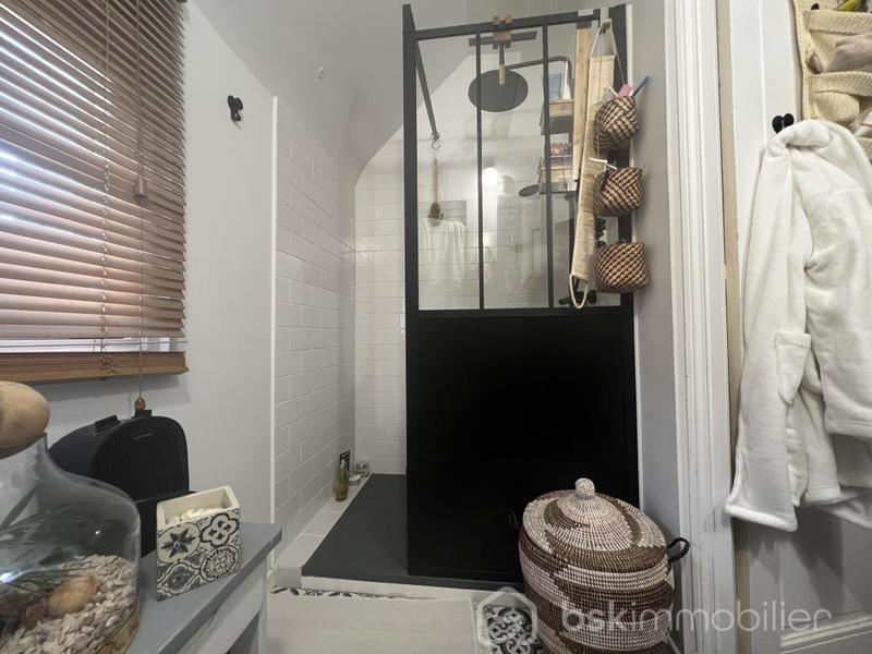 Maison - 84 m² - 3 pièces