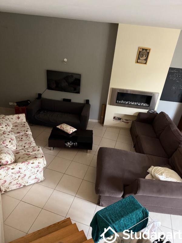 Chambre - 12 m² - 1 pièce