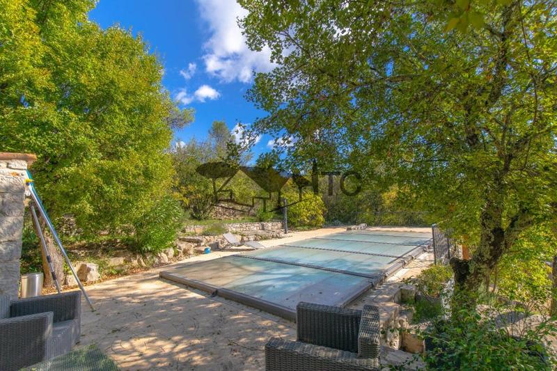 Corps de ferme - 198 m² - 7 pièces