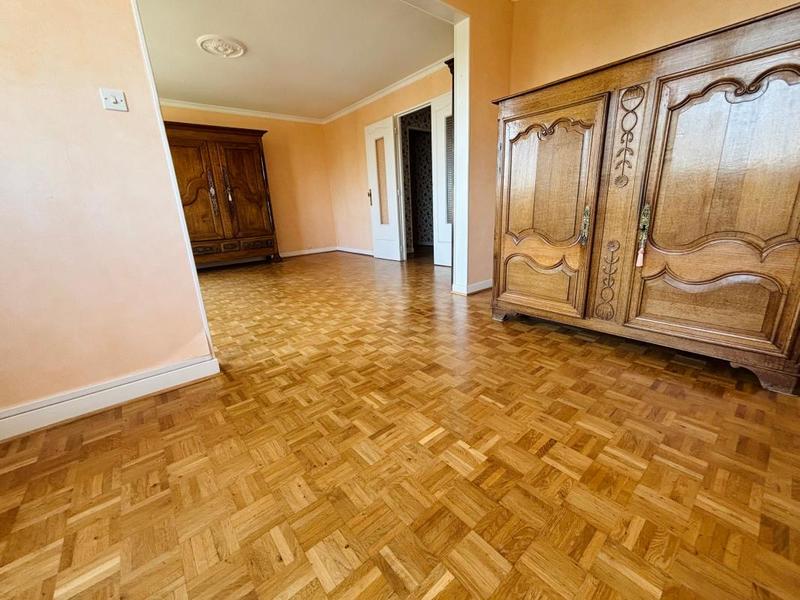 Appartement - 107 m² - 5 pièces