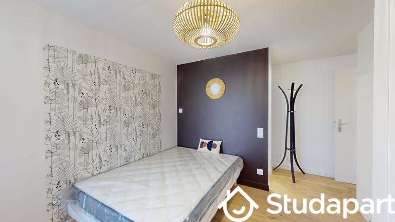 Chambre - 12 m² - 1 pièce