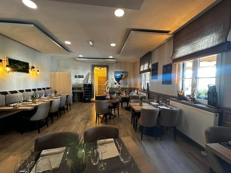 Local commercial - 294 m² - 8 pièces