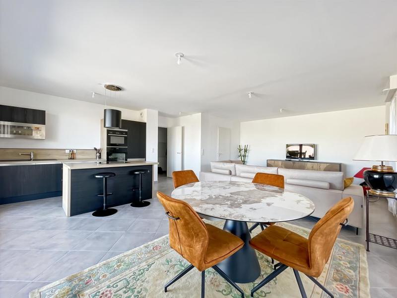 Appartement - 86 m² - 3 pièces