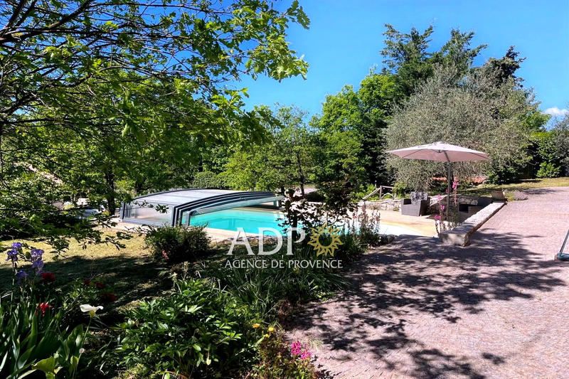 Maison - 138 m² - 5 pièces