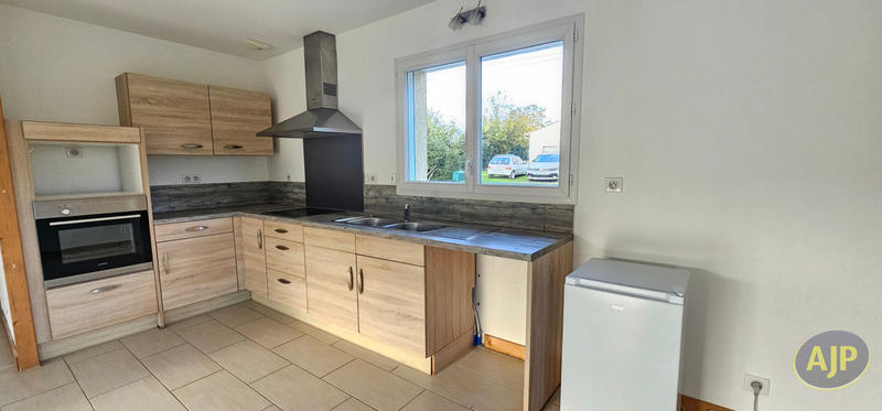 Maison - 104 m² - 4 pièces