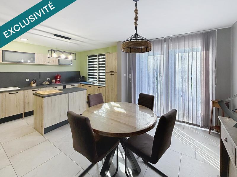 Maison - 94 m² - 4 pièces