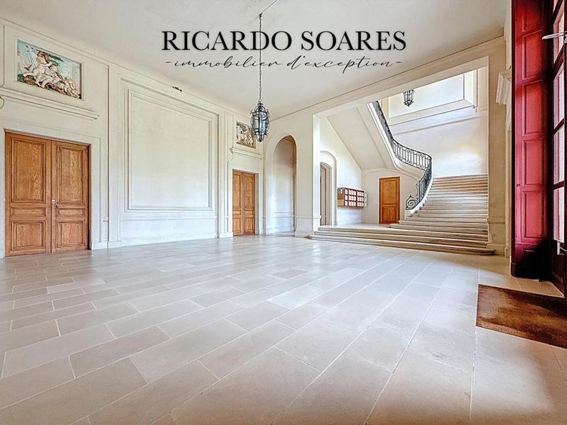 Appartement - 206 m² - 5 pièces