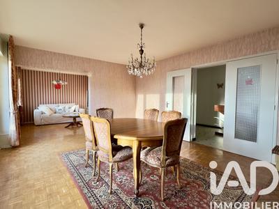 Maison - 150 m² - 7 pièces