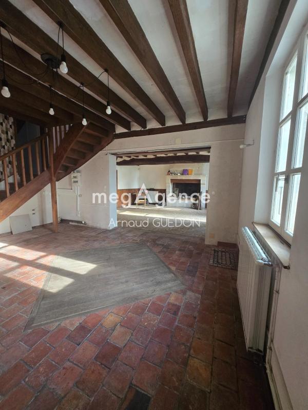 Maison - 147 m² - 11 pièces