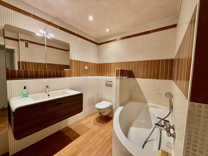 Appartement - 87 m² - 5 pièces